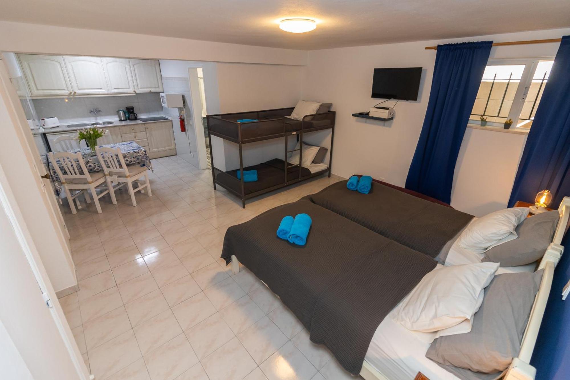 Bed & Breakfast Bb Dona Ana Lagos